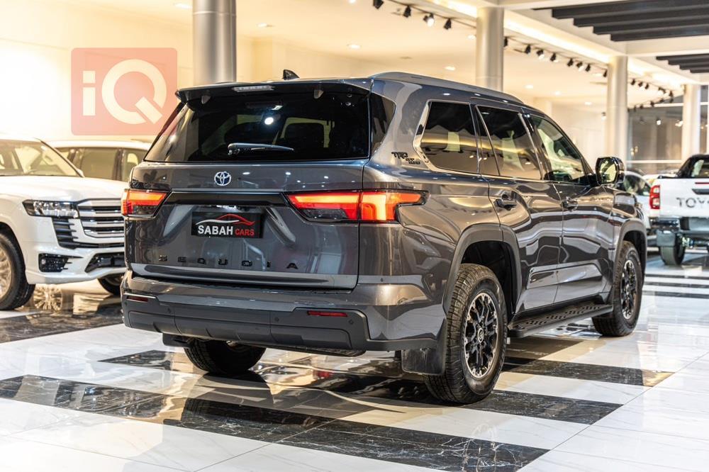 Toyota Sequoia